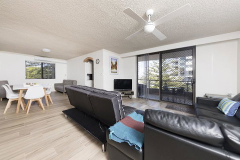 Breakers Unit 3 - Accommodation Sunshine Coast 1
