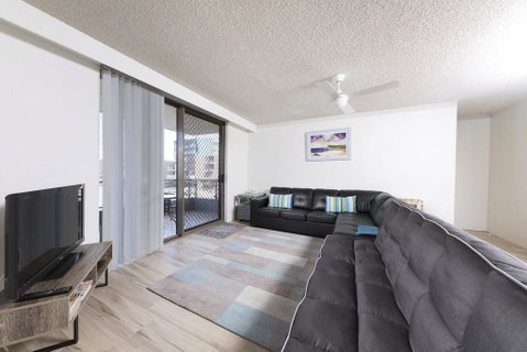 Breakers Unit 3 - Accommodation Sunshine Coast 2