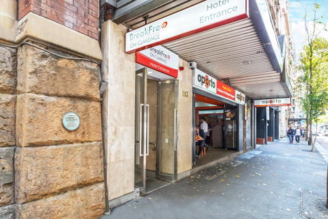 BreakFree On Clarence - Accommodation Sunshine Coast 1