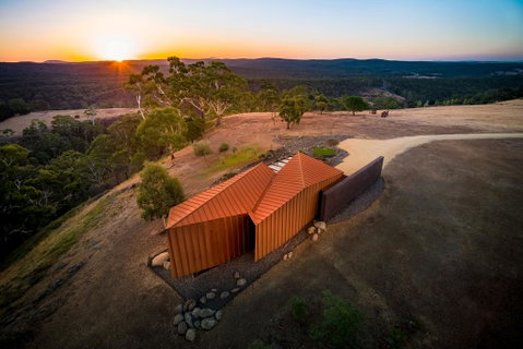 Breakneck Gorge Oikos - Accommodation Sunshine Coast 0