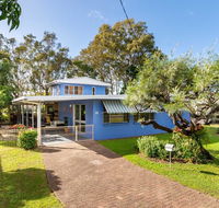 Bribie Beach House Waterfront directly across the road - Solander Esp Banksia Beach - Accommodation Sunshine Coast