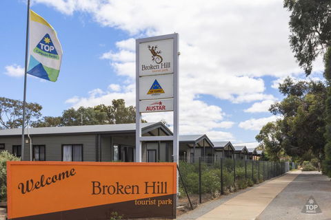 Broken Hill Tourist Park - Accommodation Sunshine Coast 0