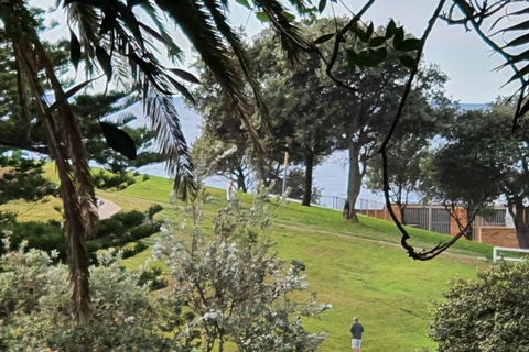 Bronte Beach Apartment - Accommodation Sunshine Coast 3