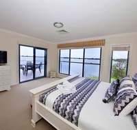 Brookwater- Waterfront on Lake Mulwala - Accommodation Sunshine Coast