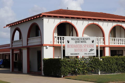 Bundaberg Spanish Motor Inn - Accommodation Sunshine Coast 0