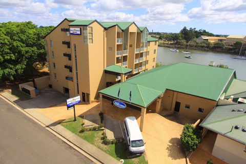 Burnett Riverside Hotel - Accommodation Sunshine Coast 0