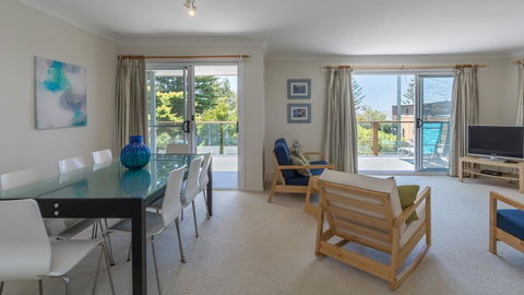 By The Sea, Culburra Beach - Accommodation Sunshine Coast 3