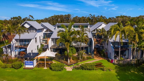 Byron Bay Beachfront Apartments - Accommodation Sunshine Coast 0