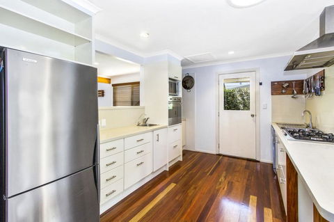 CABARITA BEACH BLISS - HOLIDAY HOME ON THE LAKE - Accommodation Sunshine Coast 1