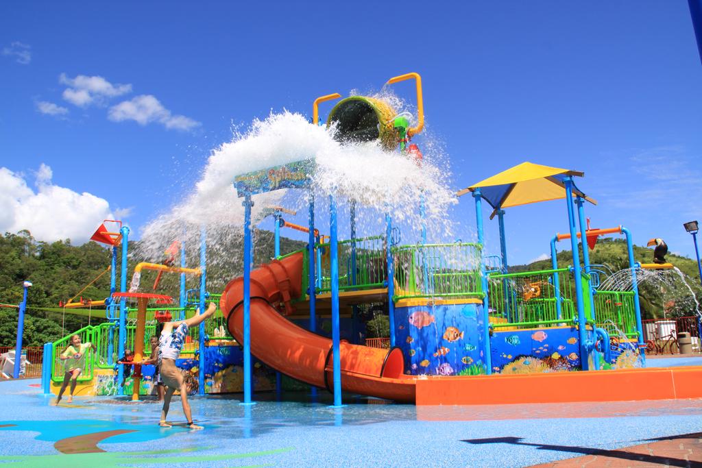 Woree QLD Accommodation Sunshine Coast