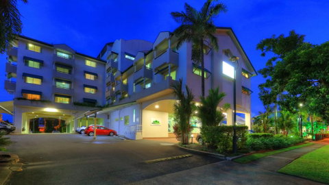 Cairns Sheridan Hotel - Accommodation Sunshine Coast 1