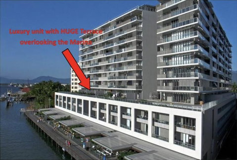 Cairns Waterfront - Harbourlights - Accommodation Sunshine Coast 0