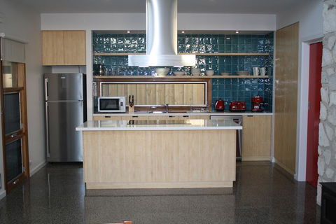 Camelot - Accommodation Sunshine Coast 2