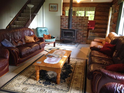 Canobolas Mountain Cabins - Accommodation Sunshine Coast 0