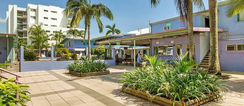 Caravella Backpackers - Accommodation Sunshine Coast 2