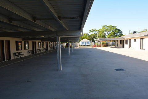 Carmila Sands Motel - Accommodation Sunshine Coast 2