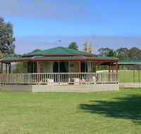 Carolynnes Cottages - Accommodation Sunshine Coast
