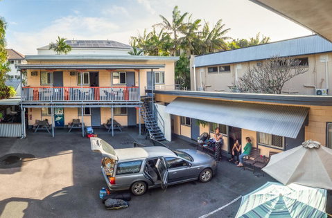 Castaways Backpackers Cairns - Accommodation Sunshine Coast 2