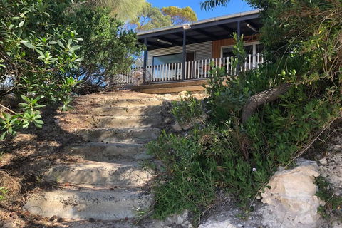 CDC-625 Beach House Incl.rear 2BR Studio - Accommodation Sunshine Coast 3