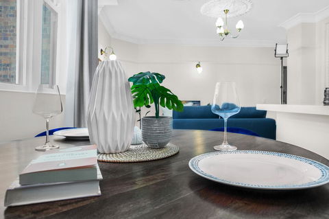Central Apartment With Spacious Living And Dining - Accommodation Sunshine Coast 1