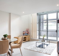 Central City Loft With Gym and Pool - Accommodation Sunshine Coast