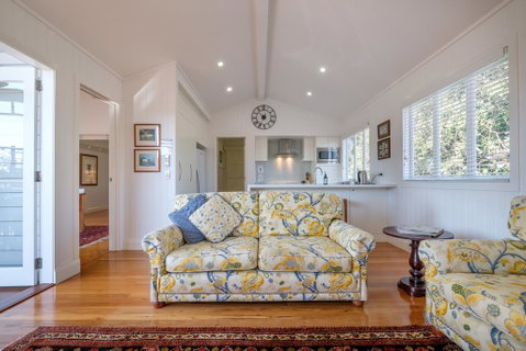 Central Cottage - Accommodation Sunshine Coast 1