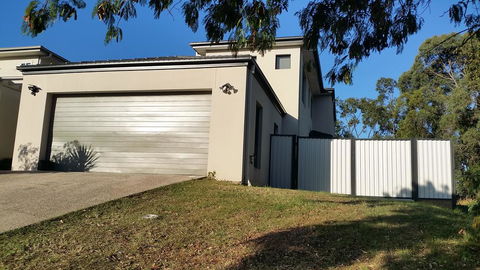 Central Gold Coast Large, Modern, Elevated House - Accommodation Sunshine Coast 1