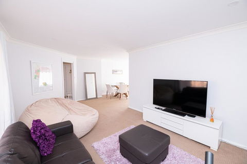 Central March 2 Bed, Walk Everywhere - Accommodation Sunshine Coast 0