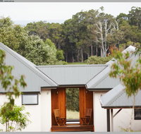 Chandeliers on Abbey - Accommodation Sunshine Coast
