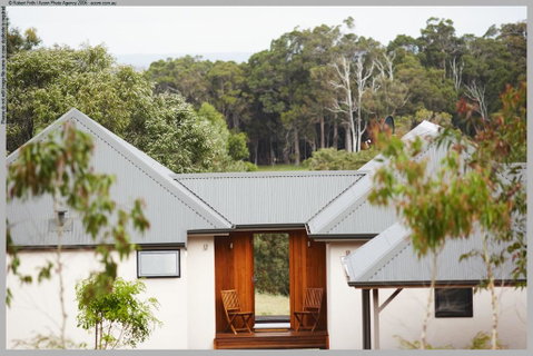 Chandeliers On Abbey - Accommodation Sunshine Coast 0