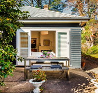 Charming Mountain Cottage - Accommodation Sunshine Coast