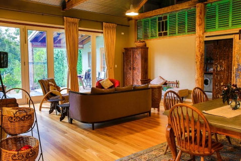 Chevys Rest - Accommodation Sunshine Coast 2
