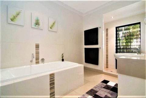 Chez Brolga - Accommodation Sunshine Coast 1