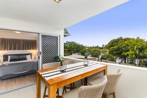 City Stadium Apartment On The Riverfront - Accommodation Sunshine Coast 1