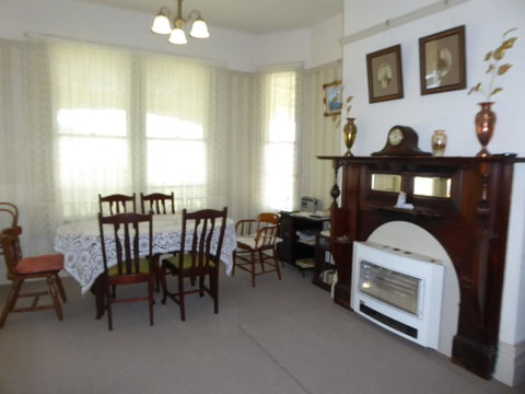 Claremont Farmhouse - Accommodation Sunshine Coast 2