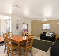 Close to Water Restaurants and Clubs Toorbul St Bongaree - Accommodation Sunshine Coast