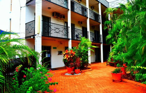 Coconut Grove Holiday Apartments - Accommodation Sunshine Coast 1