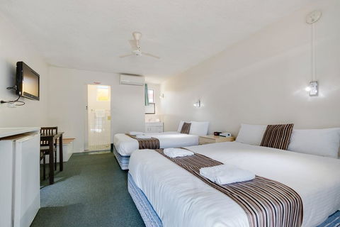Coffs Harbour Pacific Palms Motel - Accommodation Sunshine Coast 3