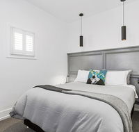 Colonial Hampdens - Accommodation Sunshine Coast