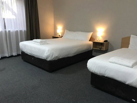 Colonial Motel Richmond - Accommodation Sunshine Coast 2