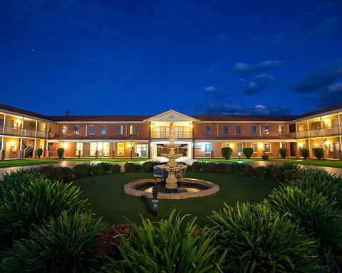 Comfort Inn & Suites King Avenue - Accommodation Sunshine Coast 0