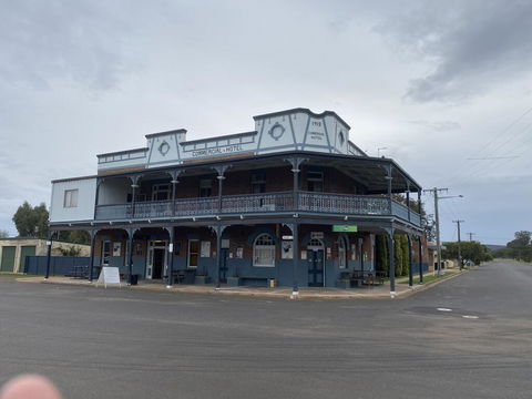 Commercial Hotel Curlewis - Accommodation Sunshine Coast 0