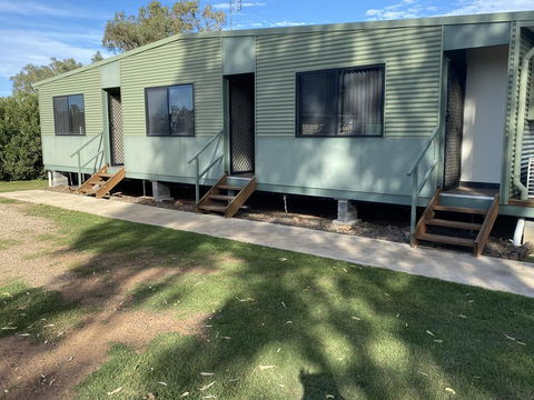 Commercial Hotel Curlewis - Accommodation Sunshine Coast 1