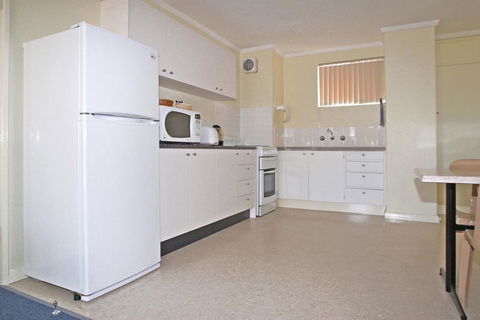 Como Apartments - Geraldton - Accommodation Sunshine Coast 1