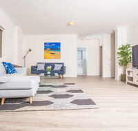 Convenient 2bed Rockdale APT Next to StationBeach - Accommodation Sunshine Coast