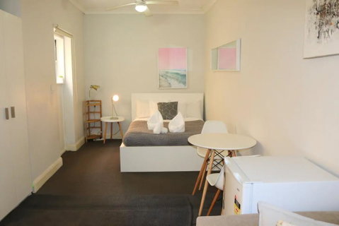 Convenient Studio In Kings Cross - Accommodation Sunshine Coast 2