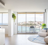 Coogee Beach Designer Penthouse with Parking - Accommodation Sunshine Coast