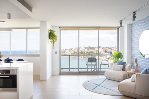 Coogee Beach Designer Penthouse With Parking - Accommodation Sunshine Coast 0