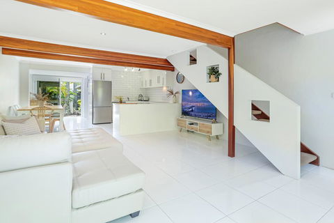 Cool Coastal Chic, Noosaville - Accommodation Sunshine Coast 3