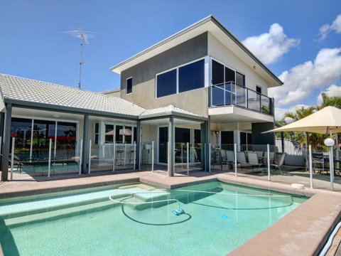 Coorumbong 36 - 6 BDRM Canal Home With Pool - Accommodation Sunshine Coast 0